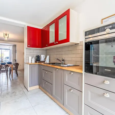Appartement Stil Genot With Terrace By Interhome *